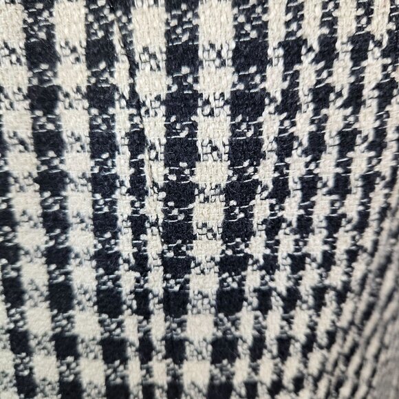 Chico's Womens Small Houndstooth Sleeveless Vest Zipper Pockets Asymmetrical - Picture 8 of 10